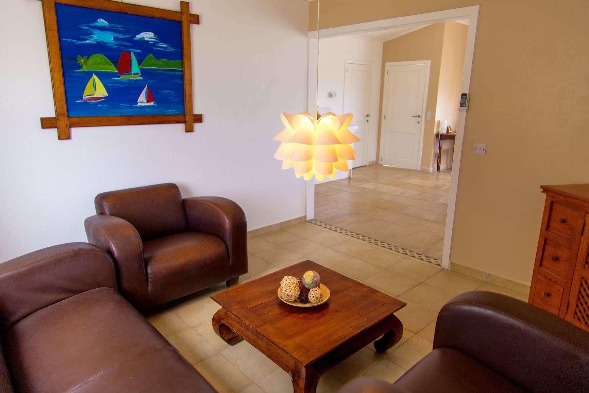 Davids Beach Hotel Клифтон Экстерьер фото