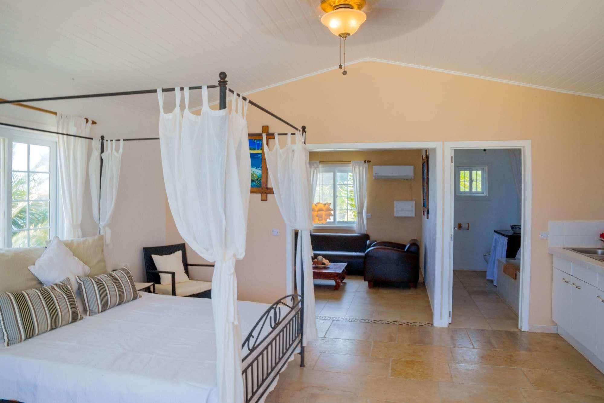 Davids Beach Hotel Клифтон Экстерьер фото