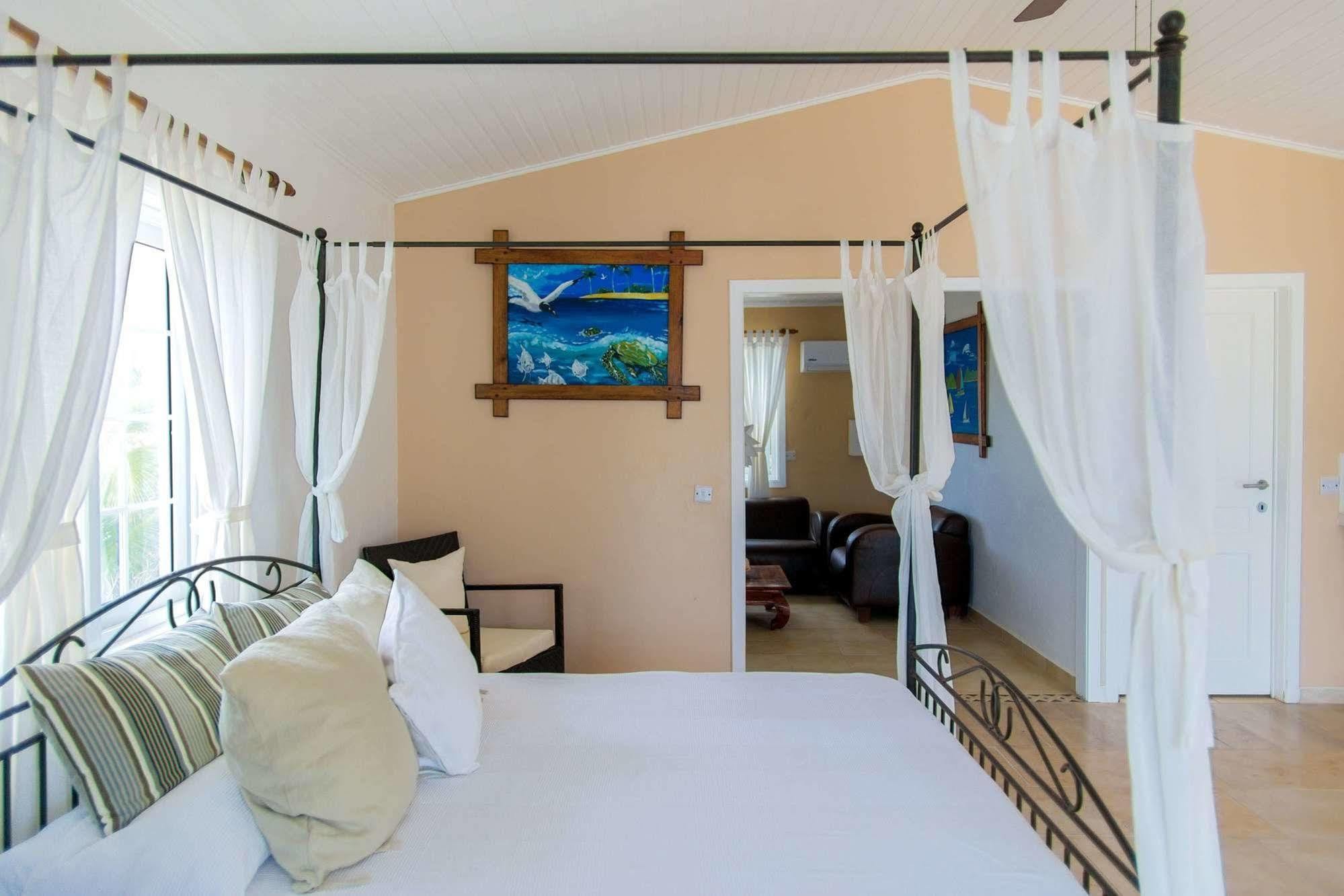 Davids Beach Hotel Клифтон Экстерьер фото